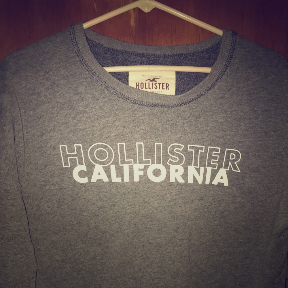 NWOT Hollister sz XS CROP sweatshirt